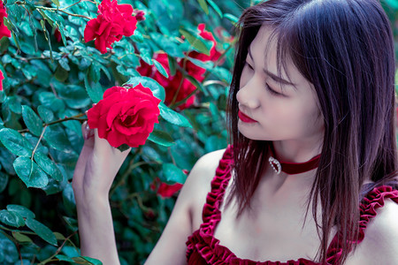 郑永年：中国民营企业如何更好出海？